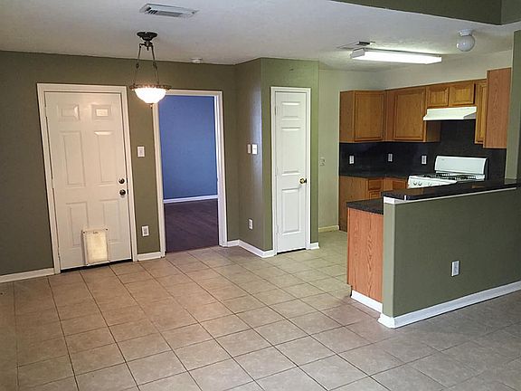 4th image of 6606 Windy River Ln