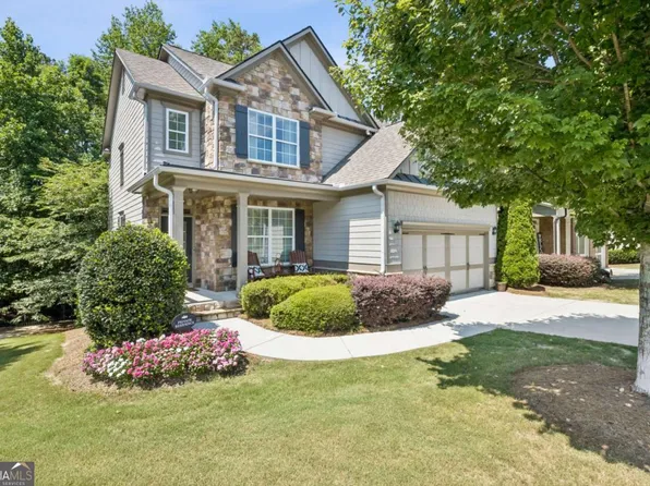 6904 Big Sky Dr, Flowery Branch, GA 30542