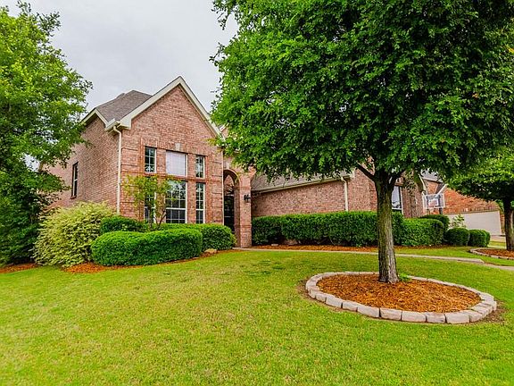 3rd image of 8912 Preston Wood Dr