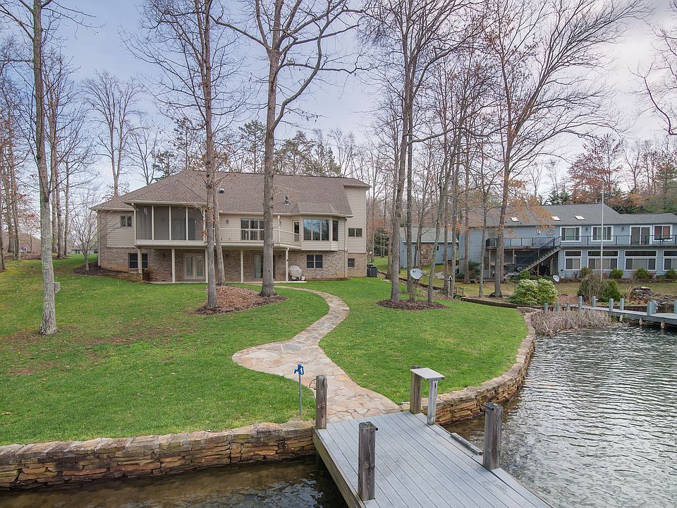 Lake to Back of House View