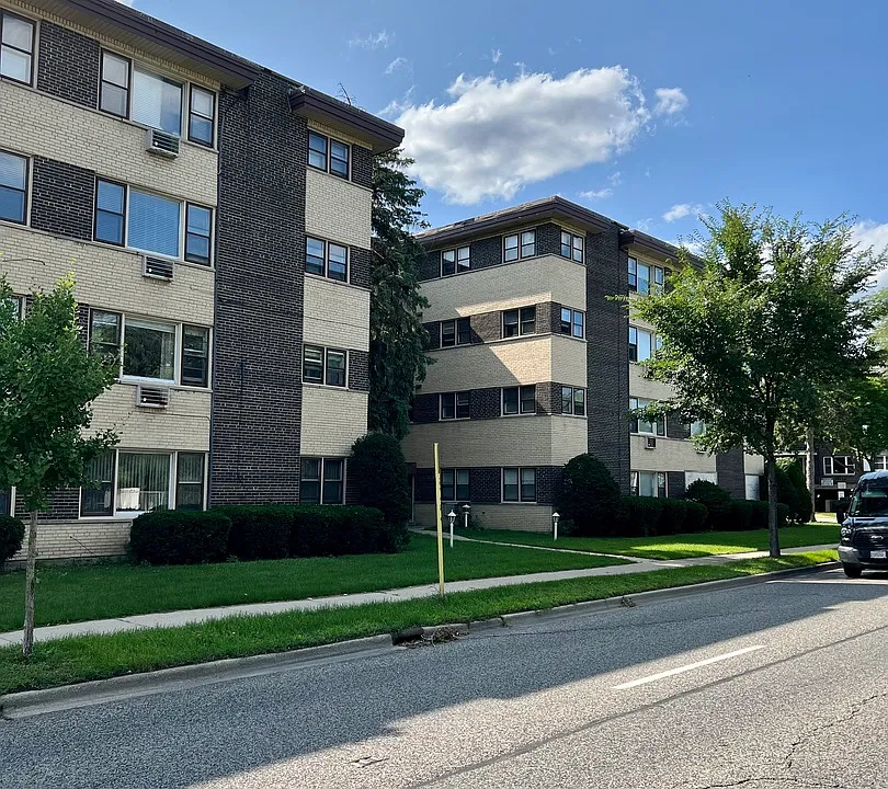 8644 Skokie Blvd #101