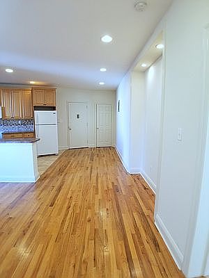 3rd image of 635 E 21st St #2L