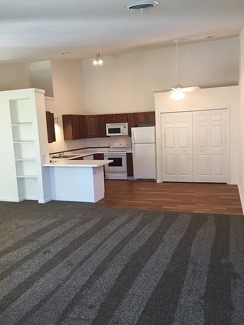 901 Jana Ln #8