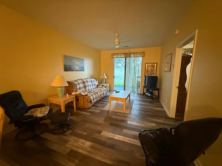 472 River Oaks Dr #65C — Photo 2