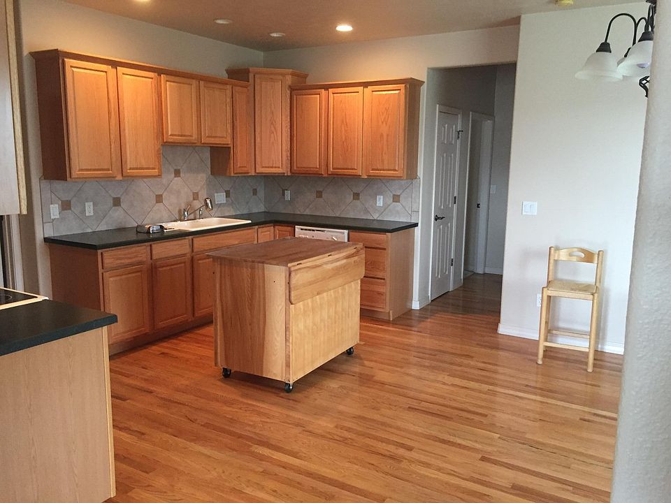2nd image of 556 Garden Cress Ct