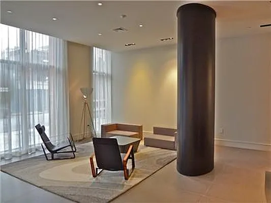 Rented by R New York | media 12