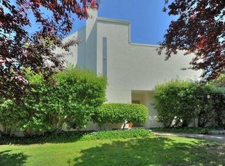 215 Sierra Vista Ave, Mountain View, CA 94043