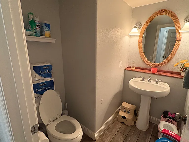 450 Arborwood St — Photo 11