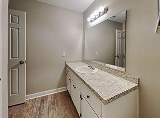 1405 Greenborough Dr #2, Roseville, CA 95661