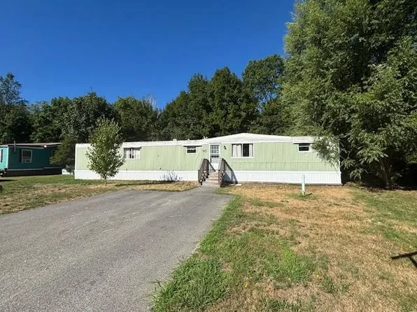 90 Colgate Road, Newmarket, NH 03857