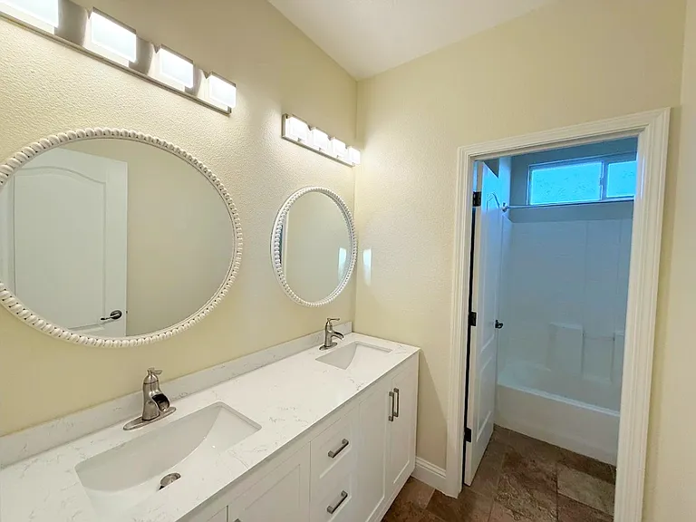 110 Montage Dr — Photo 12