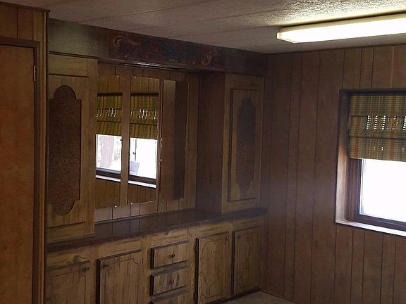 5th image of 51995 Wickiup Ave