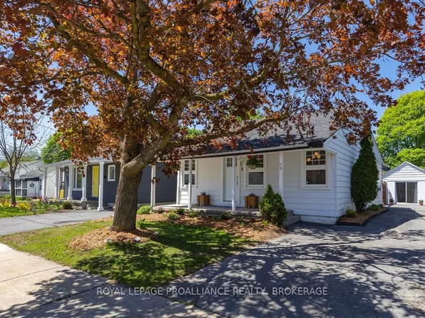 98 Carleton St, Kingston, ON K7K 4G1