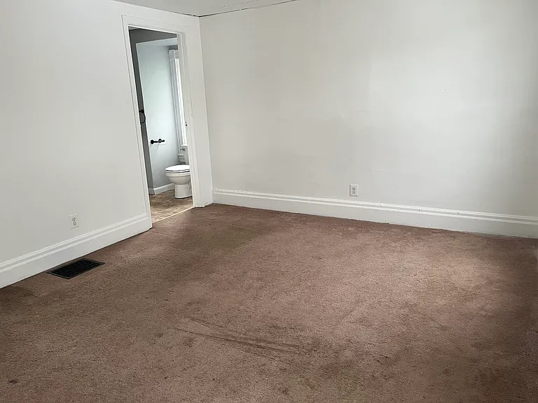 125 North Ave #6 — Photo 16