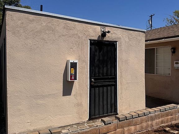 5th image of 3115 E McKenzie Ave #104