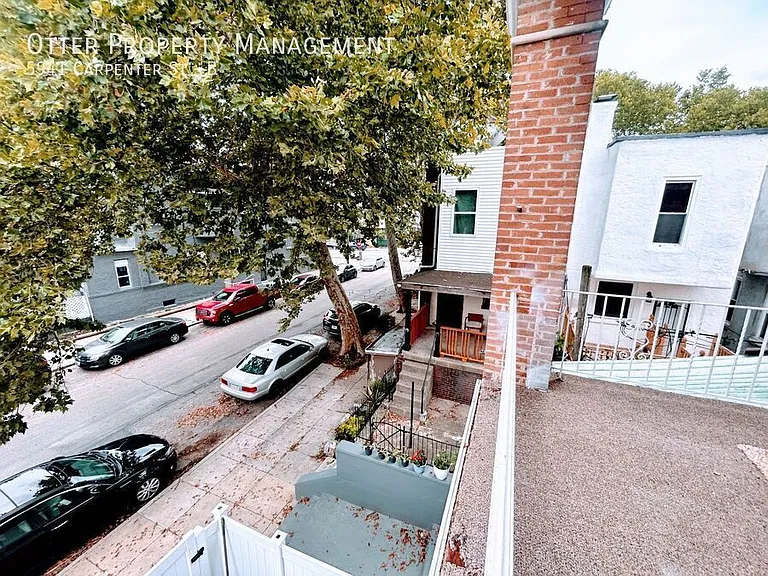 5941 Carpenter St #B — Photo 32