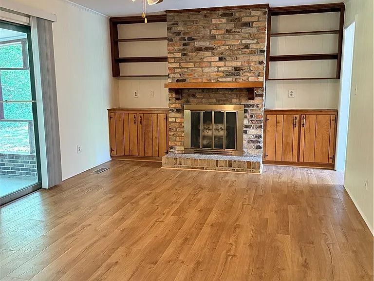 425 Dunmore Rd — Photo 11