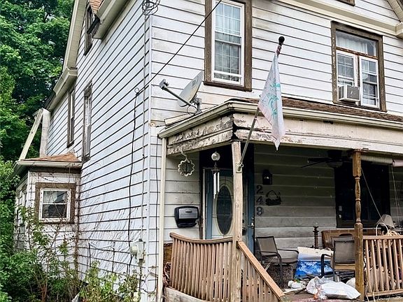 2nd image of 249 Freeport Rd