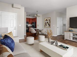 Spacious apartments in central location, Greensboro, NC 27407