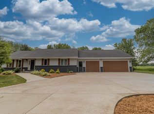 3415 Fairview Rd, Neenah, WI 54956