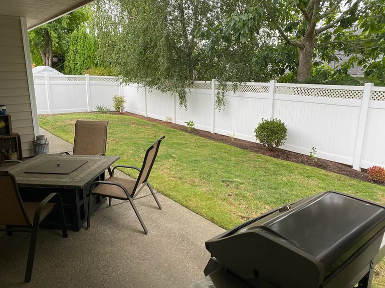 6616 Parkshadow Ct NE — Photo 20