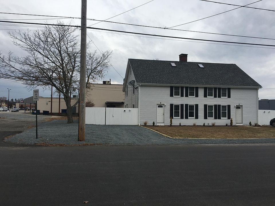 9 Taylor Dr Rumford RI Zillow