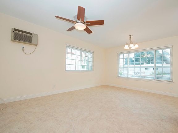 3rd image of 424 W 4th Ave APT D