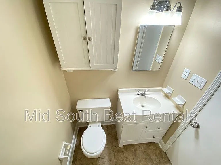 7170 Lamesa Ln — Photo 8