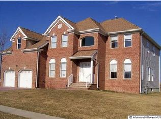 43 W Parsonage Way, Manalapan, NJ 07726