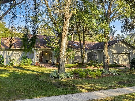 Home For Sale In Sweetwater Oaks