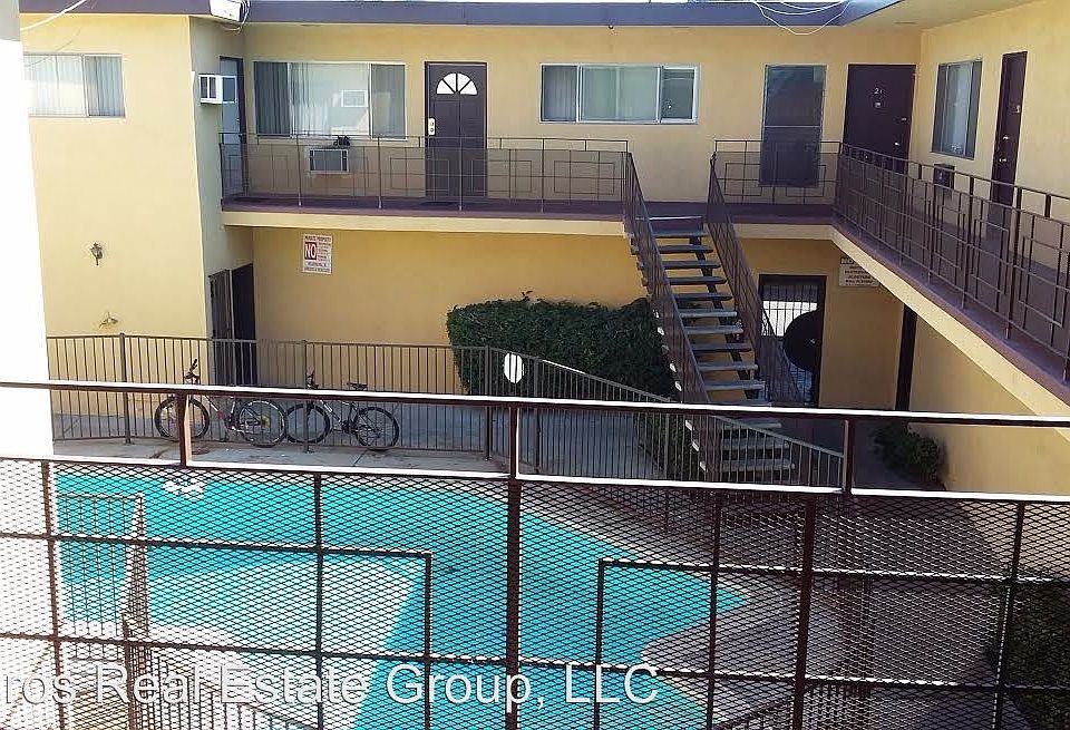 2nd image of 8744 Cedros Ave APT 4