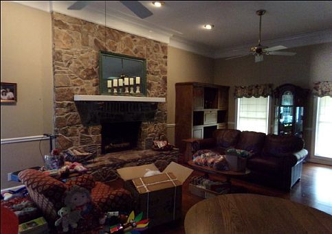 4th image of 302 Jeff Rd