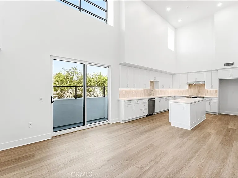 24722 Del Prado #201 — Photo 4