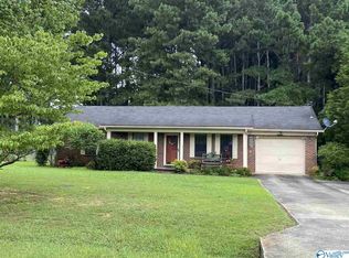 224 Peach Tree Rd, Hartselle, AL 35640