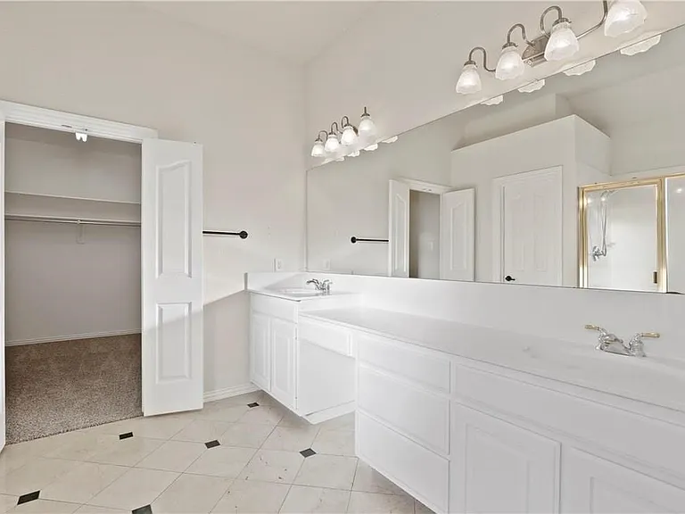 1313 Bradbury Dr — Photo 20