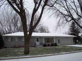 1504 6th St SW, Willmar, MN 56201