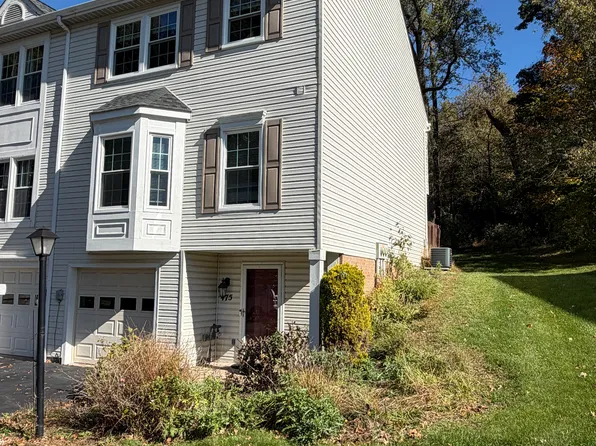 475 Cherryhill Dr, Bridgeville, PA 15017