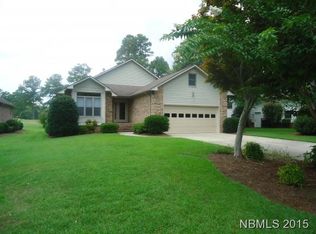408 Innisbrook Ln, New Bern, NC 28562
