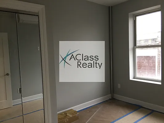 Rented by A Class Realty Long Island City LLC | media 3
