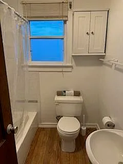2 bed, 1.0 bath, 690 sqft, $1,600 — Photo 3