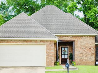 104 Silver Ridge Ln, Pearl, MS 39208