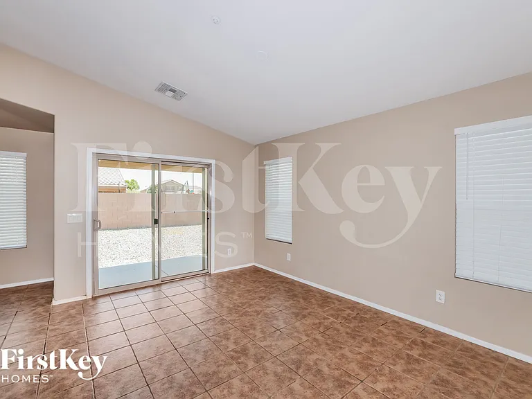 11329 W Harrison St — Photo 5