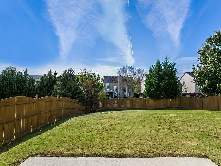 421 Citronelle Dr — Photo 16