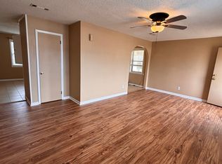 402 S Sawmill Rd, Searcy, AR 72143