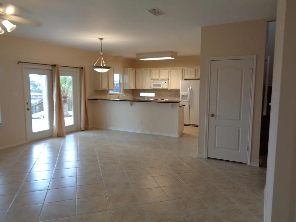 Main Living 1