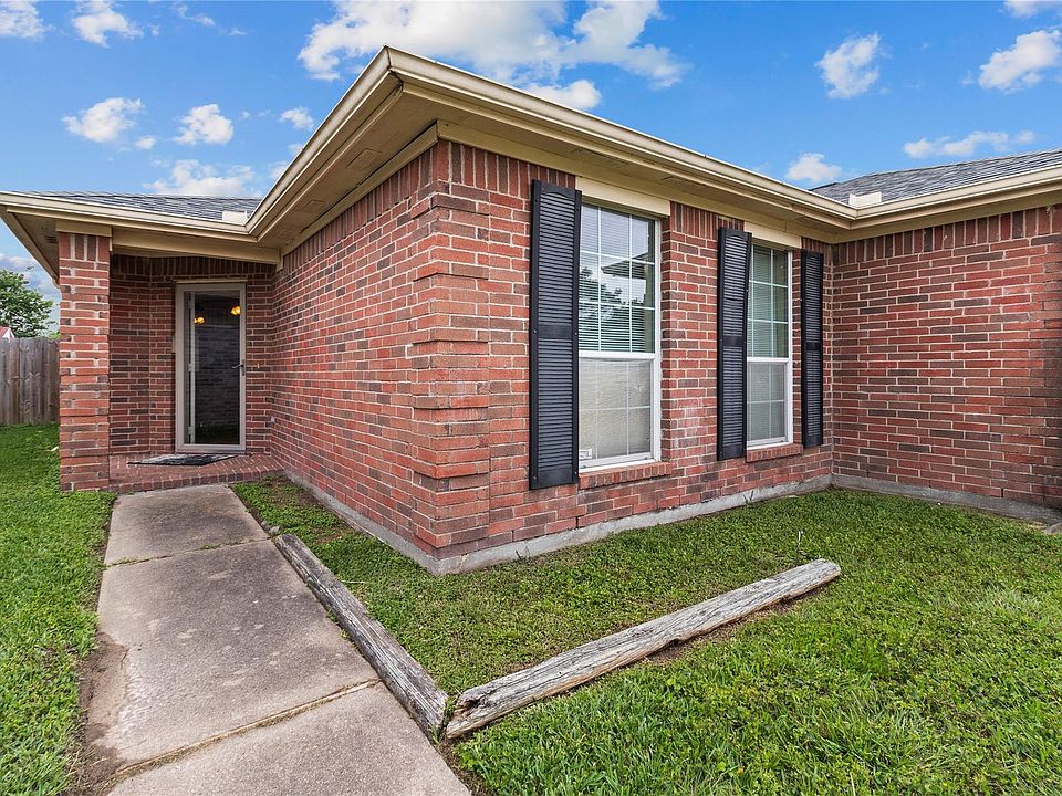 1st image of 5231 Honeyvine Dr