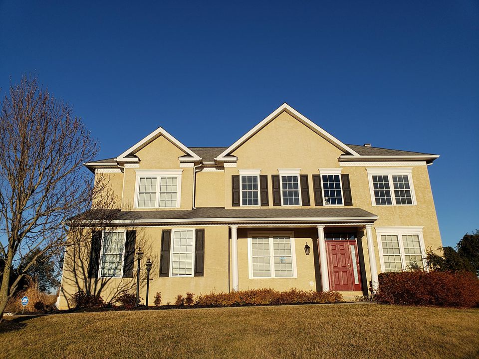 1st image of 226 Hawksworth Dr