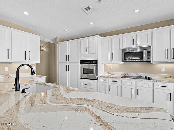4th image of 2855 S Atlantic Ave APT 304
