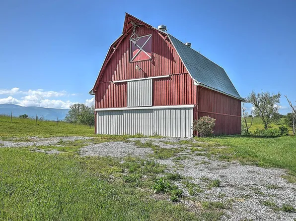 2400 Holly Creek Rd, Greeneville, TN 37745
