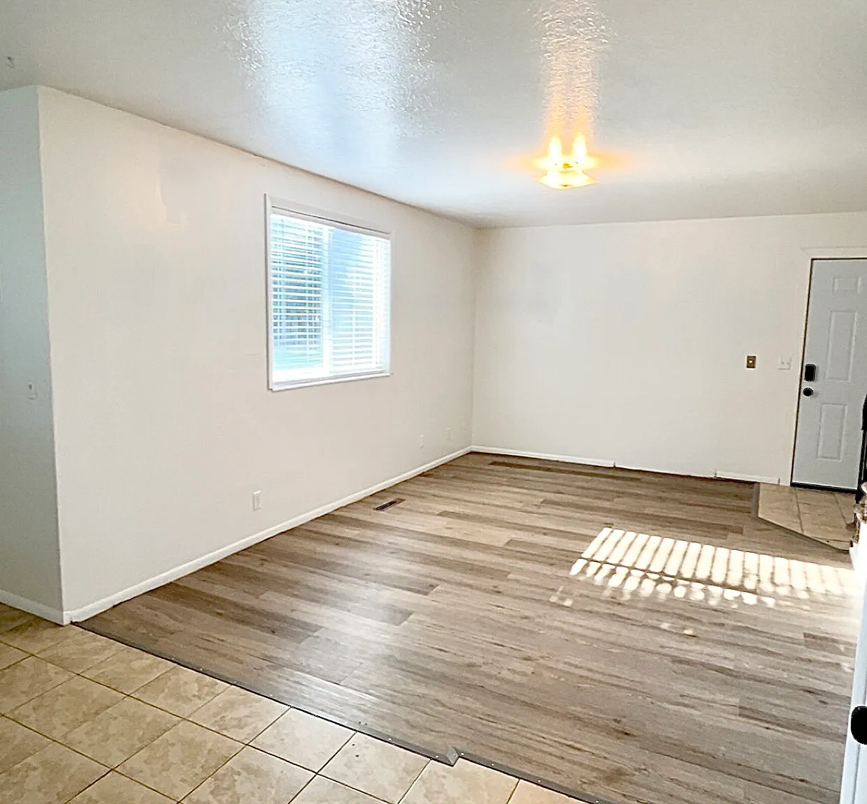 Green Creek Apartments - 6 — Photo 4